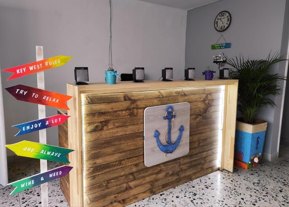 Key West Hostel Medellín Dış mekan fotoğraf