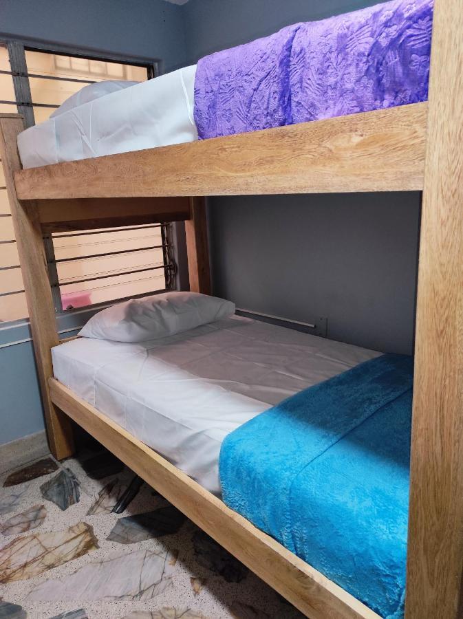 Key West Hostel Medellín Dış mekan fotoğraf