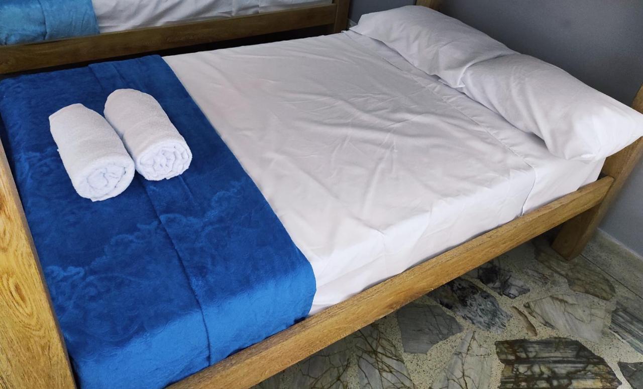 Key West Hostel Medellín Dış mekan fotoğraf