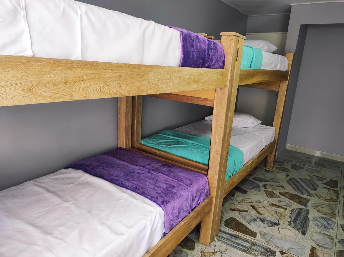 Key West Hostel Medellín Dış mekan fotoğraf